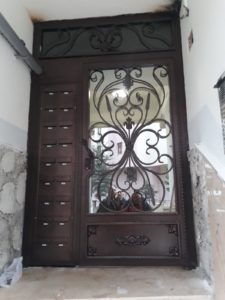 ismail bey - demir posta kutulu apartman giriş kapısı(1)